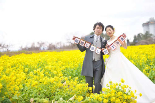 菜の花畑にて前撮り｜滋賀前撮り人気店ブルースター