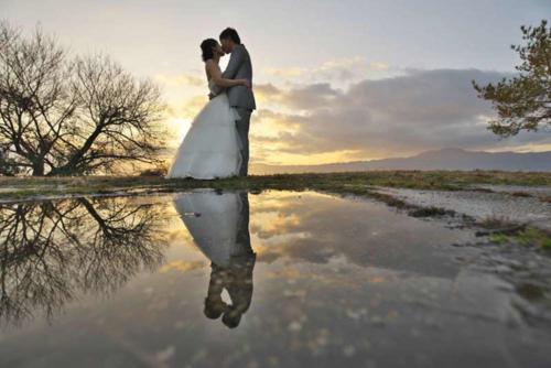 夕日で前撮りウェディングフォト｜滋賀前撮り人気店ブルースター