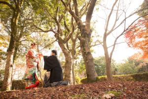 滋賀京都で紅葉前撮りロケ｜滋賀前撮り人気店ブルースター