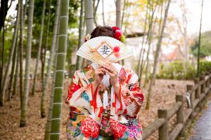 私は誰でしょう｜滋賀前撮り人気店ブルースター