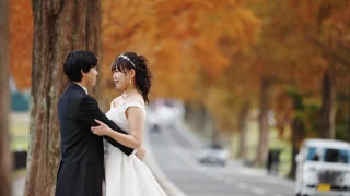 前撮り和装洋装プランをご利用頂きありがとう御座います　和装から洋装に着替えて琵琶湖で撮影の予定でしたがせっかくマキノまで出かけていますので琵琶湖の前に再度メタセコイアに寄って撮影させて頂きましたが金額UPは御座いません　念の為＾＾；  #メタセコイア前撮り #琵琶湖前撮り #びわ湖前撮り #滋賀前撮りロケーション #実家で前撮り #前撮り実家で着付け #大津市前撮り #フォトウェディング滋賀 #前撮りブルースター